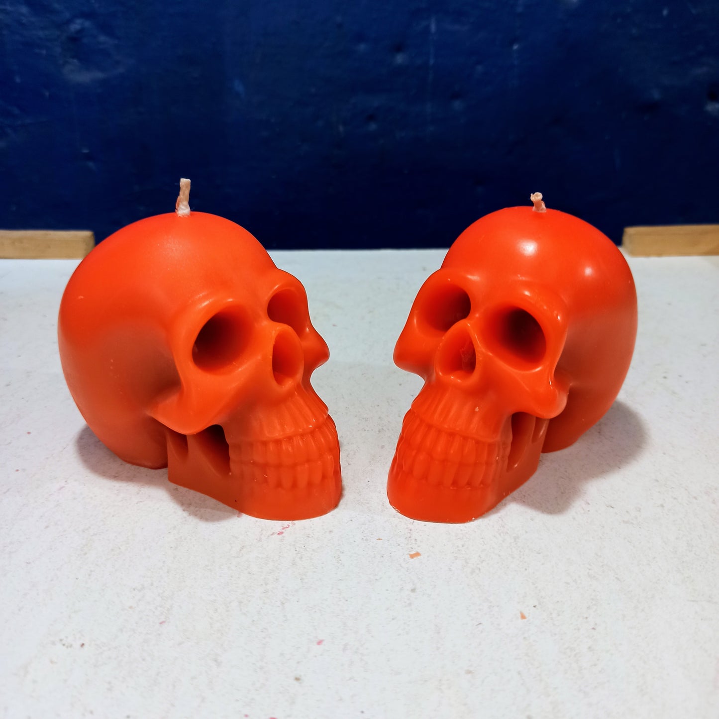 Orange bleeding skull candle for spell 3.15in height